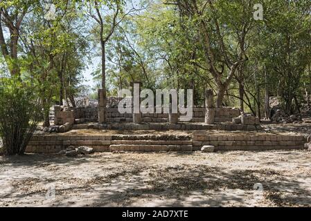 I ruderi di antiche città maya di Edzna vicino a Campeche, Messico Foto Stock