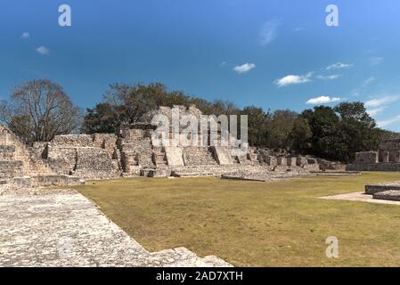 I ruderi di antiche città maya di Edzna vicino a Campeche, Messico. Foto Stock