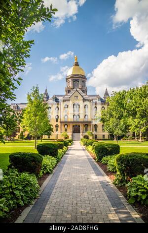 Una splendida vista del campus, mentre facendo una passeggiata all'interno della cattedrale di Notre Dame Foto Stock