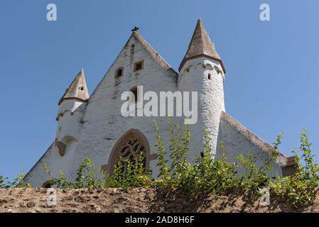Chiesa del castello medievale con la parete della città in ober ingelheim città rheinhessen Renania Palatinato tedesco Foto Stock