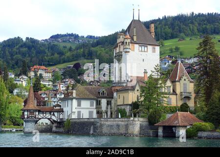 Oberhofen sul Lago di Thun, castello Foto Stock