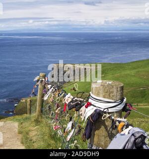 Scogliere di Moher recinto con badge Foto Stock