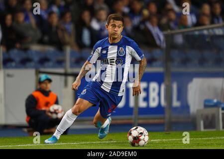Porto, Portogallo. 2° dic, 2019. Otavio (Porto) Calcio/Calcetto : Portogallo "Liga nn.' match tra FC Porto 2-0 FC Pacos de Ferreira all'Estadio do Dragao di Porto, Portogallo . Credito: Mutsu Kawamori/AFLO/Alamy Live News Foto Stock