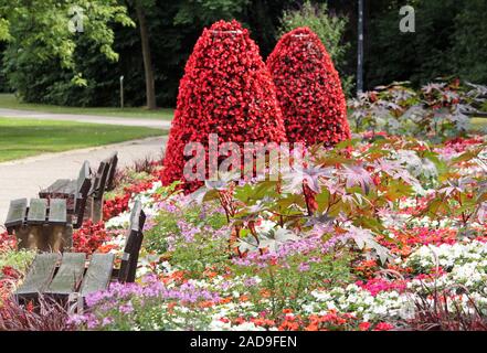 I giardini del centro termale di Bad Füssing Foto Stock
