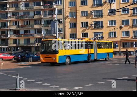 Sofia / Bulgaria - 13 LUG 2015: il filobus in Sofia Bulgaria Foto Stock