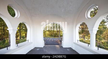 La vista del Ehmsen memorial, Arnsberg, Sauerland, Renania settentrionale-Vestfalia, Germania, Europa Foto Stock