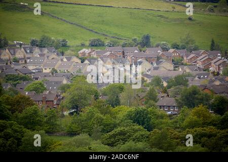 Glossop città mercato, High Peak, Derbyshire, in Inghilterra. Stock abitativo Foto Stock