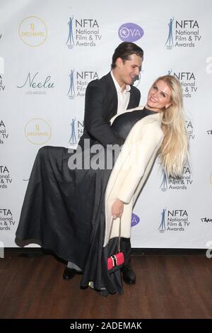 Los Angeles, California, USA. 03 Dic, 2019. Gleb Savchenko, Elena Samodanova, a seconda annua National Film e TV premi al Globe Theatre di Los Angeles, la California il 3 dicembre 2019. Credit Faye Sadou/MediaPunch Credito: MediaPunch Inc/Alamy Live News Foto Stock