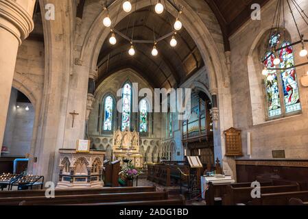 St Alban Chiesa di Copenhagen, vista interna del neo-gotico St Alban la Chiesa in Churchillparken Copenhagen, l unica chiesa anglicana in Danimarca. Foto Stock