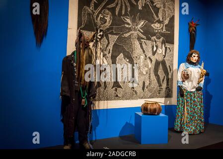 Illustrazione di Ofrenda, display tradizionale di oggetti per il giorno dei morti, Día de Muertos celebrazione, il Museo Nazionale di Arte Messicana, Chicago, Illinoi Foto Stock