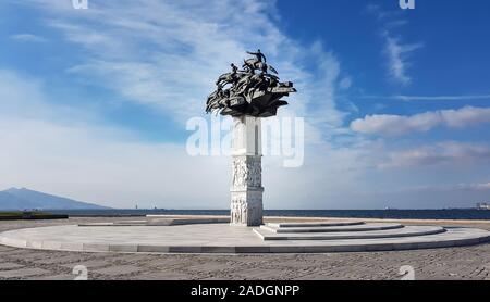 Izmir Repubblica albero, Gundogdu Meydanı. Liberazione di Smirne. Adatto per lavori di manipolazione. Foto Stock