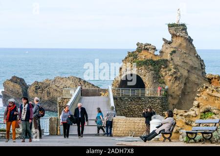 Rocher de la Vierge - Holly Vergine Rock, Biarritz, Pyrénées-Atlantiques, Pyrenees-Atlantique, Francia Foto Stock