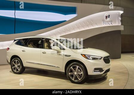 LOS ANGELES, CA/STATI UNITI D'America - 20 novembre 2019: UN 2019 Buick Enclave SUV presso il Los Angeles Auto Show. Foto Stock