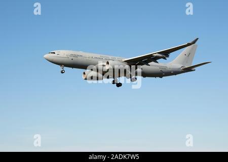 Airbus Voyager KC.3 ZZ332 azionato da 10 & 101 Sqd, Royal Air Force, visto e in base a RAF Brize Norton, Oxfordshire il 9 ottobre 2018. Foto Stock