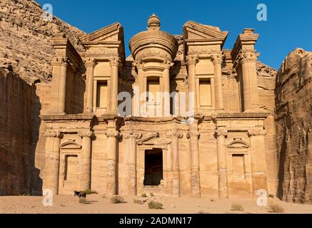 Il monastero (Ad Deir), Petra, Giordania Foto Stock