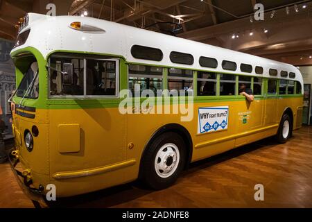 DETROIT,USA - agosto 6,2018: Il Museo Henry Ford. Il bus sul quale Rosa Parks ha rifiutato di rinunciare al suo seggio le scintille di autobus di Montgomery boicottaggio, un ci NEGLI STATI UNITI Foto Stock