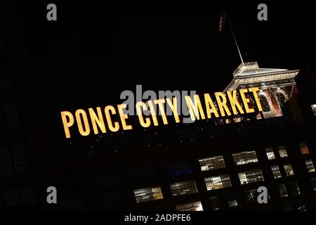 Ponce Città mercato di luci di ingresso Foto Stock