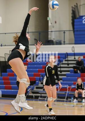 Azione di pallavolo con Kuna vs Bonneville High School a Coeur d'Alene, Idaho. Foto Stock
