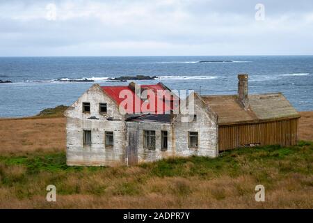 Azienda abbandonata edifici, Tjorn, Islanda Foto Stock