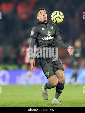 SOUTHAMPTON, Inghilterra - dicembre 4th Norwich City centrocampista Kenny McLean durante il match di Premier League tra Southampton e Norwich City presso il St Mary's Stadium, Southampton il Mercoledì 4 dicembre 2019. (Credit: Jon Bromley | MI News) solo uso editoriale Credito: MI News & Sport /Alamy Live News Foto Stock