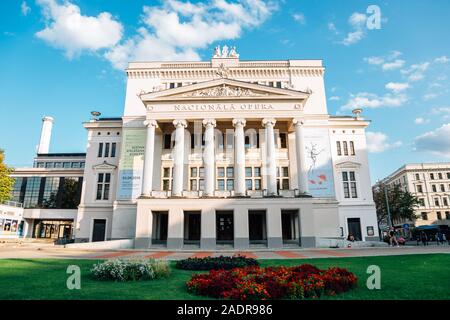 Riga, Lettonia - 11 Agosto 2019 : Opera Nazionale Lettone House Foto Stock