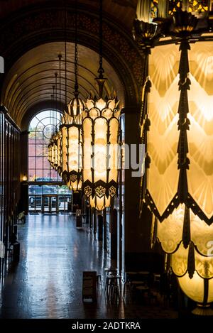 Arcade al Fisher Building, un grattacielo landmark si trova a 3011 West Grand Boulevard nel nuovo centro area di Detroit. Gli ornati 30-story buil Foto Stock