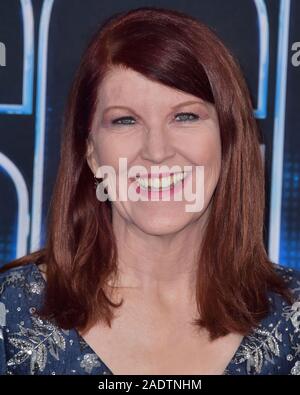 Hollywood, Stati Uniti. 04 Dic, 2019. HOLLYWOOD e LOS ANGELES, CALIFORNIA, STATI UNITI D'AMERICA - Dicembre 04: Kate Flannery arriva a Los Angeles Premiere del XX Century Fox 'Spie in Disguise" tenutasi presso l'El Capitan theater il 4 dicembre 2019 a Hollywood e Los Angeles, California, Stati Uniti. ( Credito: Image Press Agency/Alamy Live News Foto Stock