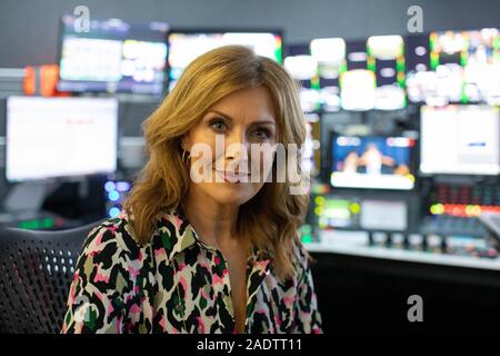 Alison Comyn, irlandese giornalista televisivo ed emittente. Ha attualmente presenta Sky News dal mondo su Sky News. Fotografato a Sky Studios in Osterley, Foto Stock