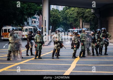 HongKong - Dicembre 01, 2019: Polizia sulla dimostrazione durante le proteste del 2019, una serie di manifestazioni a Hongkong Foto Stock