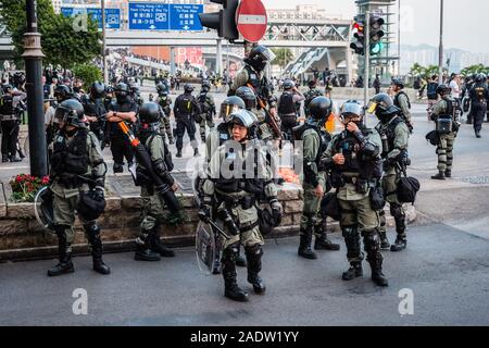 HongKong - Dicembre 01, 2019: Polizia sulla dimostrazione durante le proteste del 2019, una serie di manifestazioni a Hongkong Foto Stock