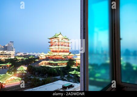 Nanchang tengwang pavilion di notte ,è uno dei famosi cinese antico edificio Foto Stock