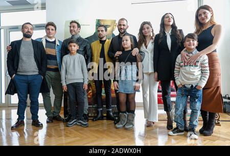 Napoli, campania, Italy. 5 Dic, 2019. 05/12/2019 Napoli, presso l'Hotel Vesuvio questa mattina la presentazione di Marco D'Amore è l'Immortale e tutto il cast di attori. Credito: Fabio Sasso/ZUMA filo/Alamy Live News Foto Stock