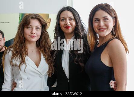 Napoli, campania, Italy. 5 Dic, 2019. 05/12/2019 Napoli, presso l'Hotel Vesuvio questa mattina la presentazione di Marco D'Amore è l'Immortale e tutto il cast di attori. Credito: Fabio Sasso/ZUMA filo/Alamy Live News Foto Stock