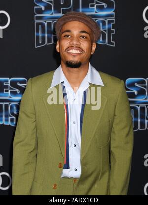 HOLLYWOOD, CA - Dicembre 04: Anderson .Paak assiste la premiere del XX Century Fox 'Spie in Disguise" a El Capitan theater sul dicembre 04, 2019 a Los Angeles, California. Foto Stock