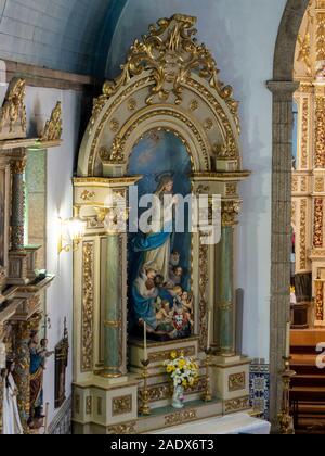 Statua del Sacro Cuore di Gesù a Igreja Matriz de chiesa Santa Maria in Manteigas, Serra da Estrela, Portogallo, Europa Foto Stock