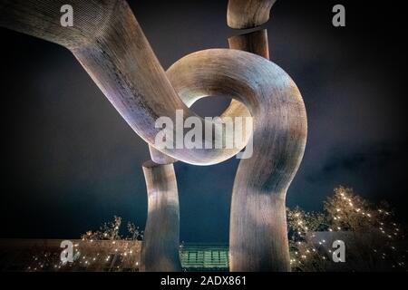 Berlino Skulptur von Matschinsky und Denninghoff von unten Foto Stock