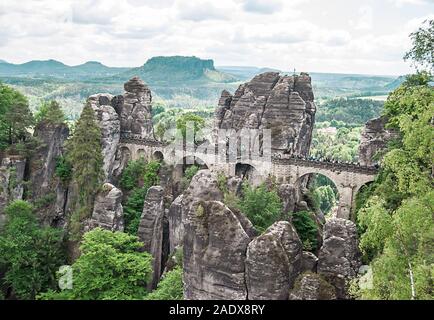 Ponte denominato Bastei nella Svizzera sassone Germania Foto Stock