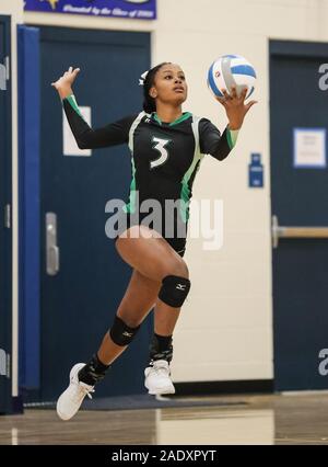 Azione di pallavolo con Burley vs Bonneville High School, a Coeur d'Alene, Idaho. Foto Stock