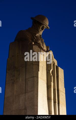 Il Monumento Commemorativo Canadese a Vancouver Corner prima dell'alba, St Julien, Ypres salienti, Belgio Foto Stock