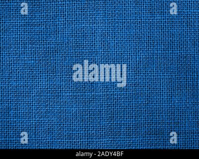 Blu naturale tessuto di cotone tessitura come colore di sfondo 2020. Spazio di copia per il disegno o il testo Foto Stock