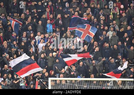 Cagliari, Italia. 05 Dic, 2019. ventole cagliari calcio durante Cagliari vs Sampdoria, Italiano TIM Cup Championship in Cagliari, Italia, Dicembre 05 2019 Credit: Indipendente Agenzia fotografica/Alamy Live News Foto Stock