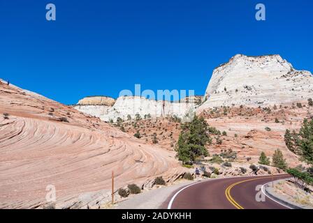 Sion, Utah/ Stati Uniti di America-October 3° 2019: Paesaggio con erosione lungo il Monte Sion CAMEL AUTOSTRADA Foto Stock