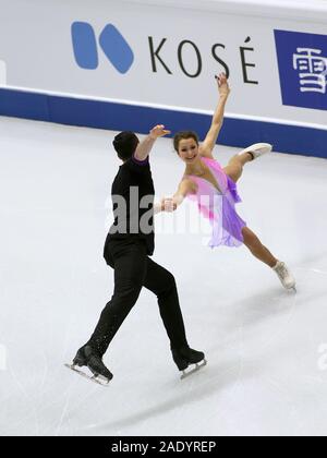 Torino, Italia. 05 Dic, 2019. annika hocke e Robert kunkel (junior coppie - Germania) durante l'ISU Grand Prix di Pattinaggio di Figura - Cerimonia di apertura - Giorno 1 - Junior, Sport su ghiaccio a Torino, Italia, Dicembre 05 2019 Credit: Indipendente Agenzia fotografica/Alamy Live News Foto Stock