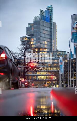 Hannover, Germania. 06 Dic, 2019. La sede della Norddeutsche Landesbank (NordLB). Dopo mesi di attesa per un urgente bisogno di iniezione finanziaria, le titubanze della Norddeutsche Landesbank ha ricevuto la necessaria approvazione da parte di Bruxelles. Credito: Sina Schuldt/dpa/Alamy Live News Foto Stock