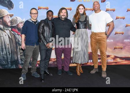 Jake Kasdan, Kevin Hart, Jack Black, Karen Gillan, Dwayne Johnson la roccia di Photobooth per Jumanji - Il livello successivo al Hotel Adlon di Berlino in Germania, 3 dicembre 2019. *** Caption locale *** | Utilizzo di tutto il mondo Foto Stock