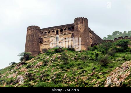 Ajabghar fort rovine, Bhangarh, Rajgarh, Alwar, Rajasthan, India, Asia Foto Stock