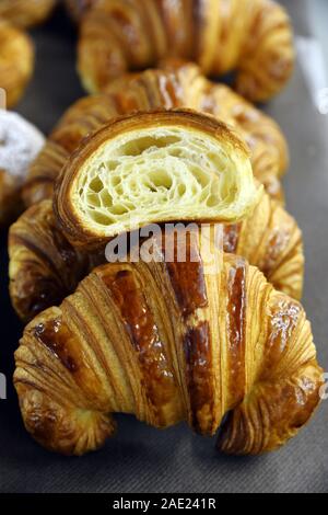 Croissant - pasticceria francese - Francia Foto Stock