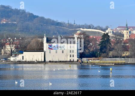 Il SOVA Mills a Kampa, Museo Kampa (Jan e Meda Mladek Foundation), con un poster per mostre permanenti di opere di Frantisek Kupka, a Praga Foto Stock