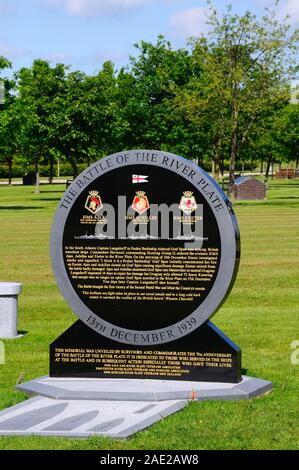 Memorial dedicato alla battaglia del River Plate, National Memorial Arboretum, Alrewas, Staffordshire, Regno Unito. Foto Stock