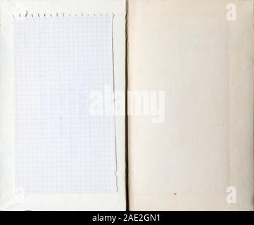 Libro antico distesi sul Endpaper, mostra vuoto utilizzato la carta all'interno. Foto Stock